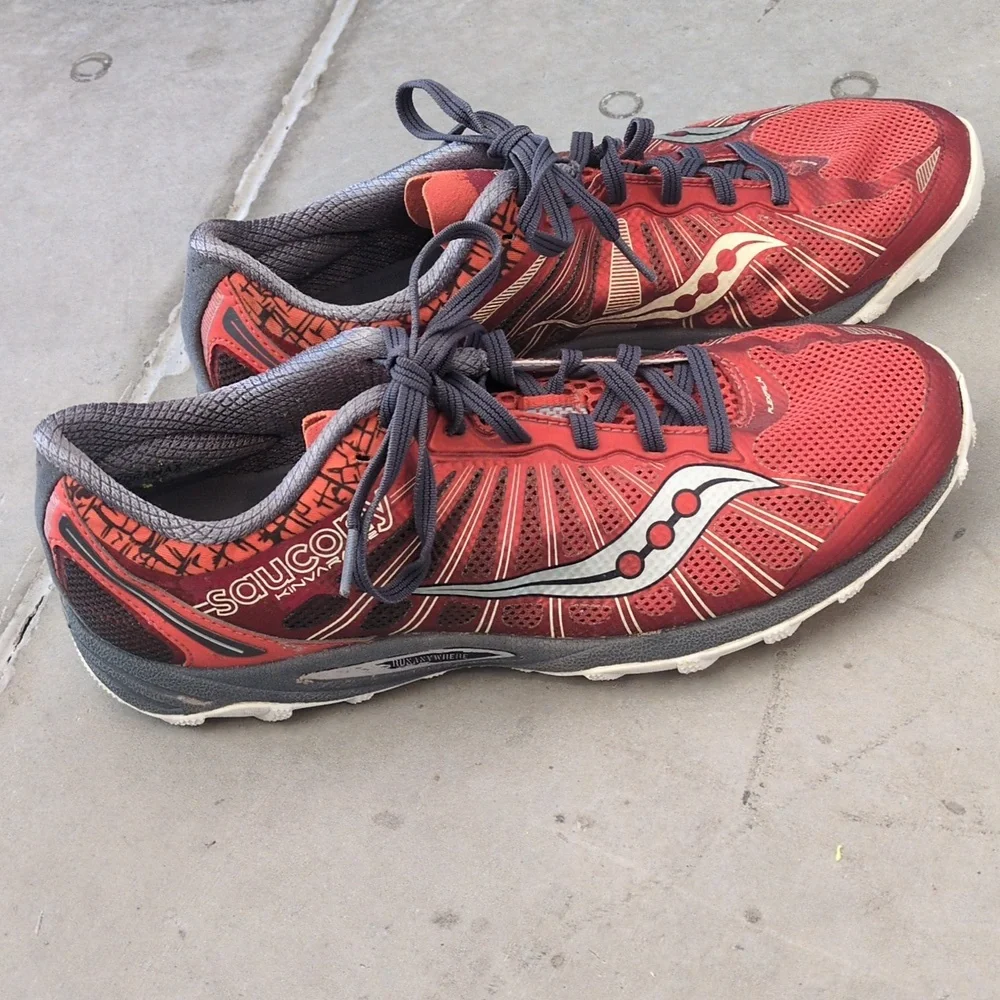 Saucony‎ Women's Red Lightweight Running Shoes Size 10
